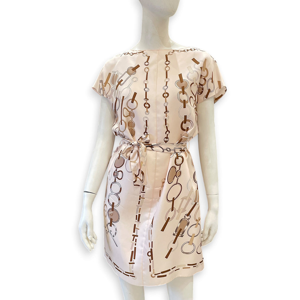 Hermès “Do Re Boucles”  36 Beige Ready-To-Wear in Silk